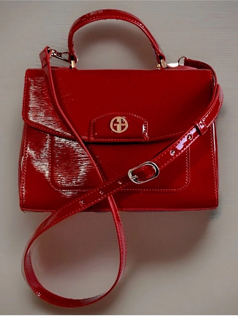 Giani Bernini Bark Patent Leather Red Purse Crossbody Bag 10”x 8”.